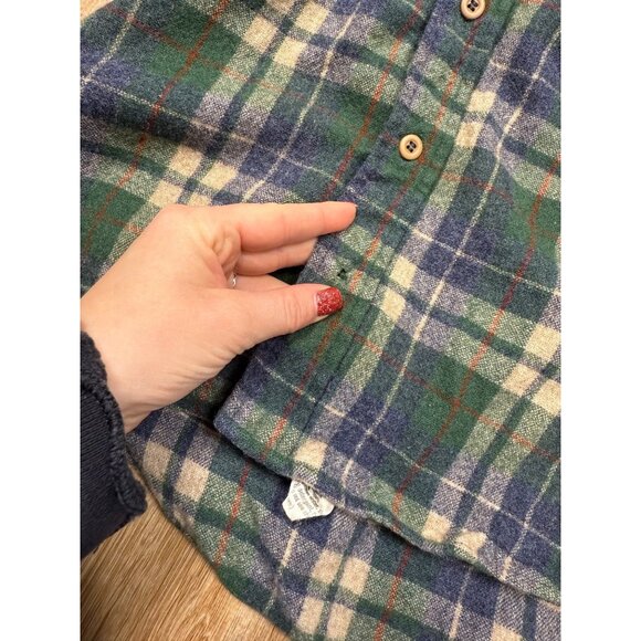 Vintage Pendleton Board Shirt 100% Virgin Wool Green Blue Mens Medium - Picture 9 of 9